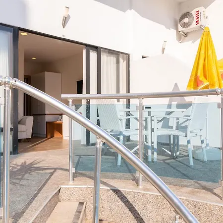 Hotel Ponz 3*