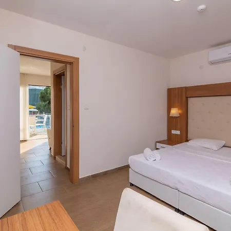 Ponz Hotel 3*
