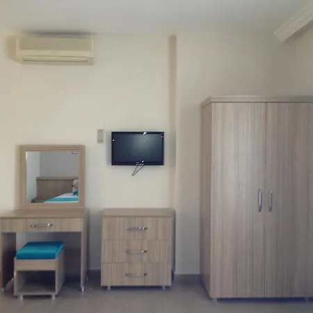Ponz Hotel