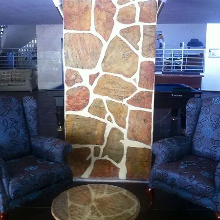 Ponz Hotel