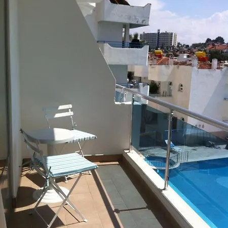 Ponz Hotel 3*