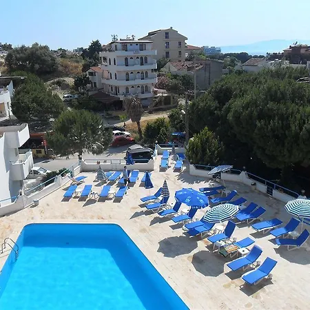 Ponz Hotel
