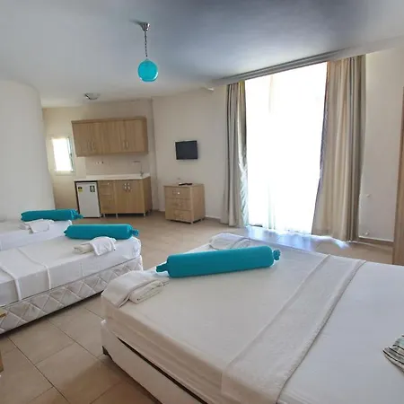 Ponz Hotel