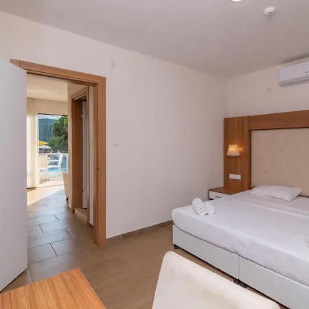 Ponz Hotel 3*