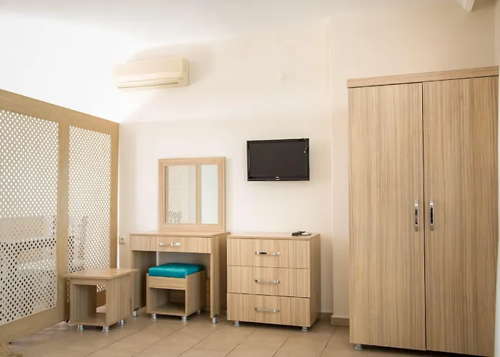 Ponz Hotell 3*
