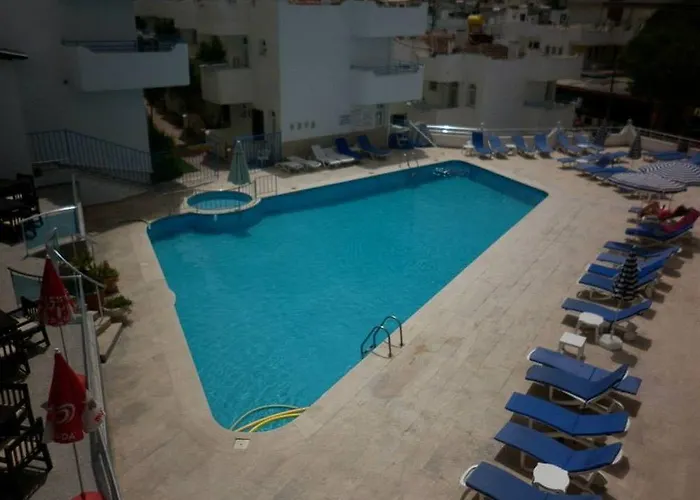 Ponz Hotell 3*